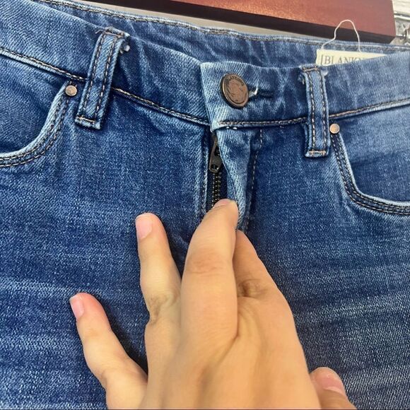 Blank NYC Skinny Classique Size 25 Dark Wash - Picture 4 of 11